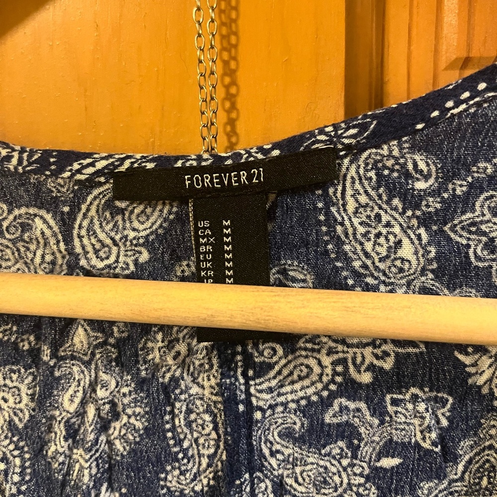 Forever 21 Short Sleeve Cardigan - Picture 2 of 4